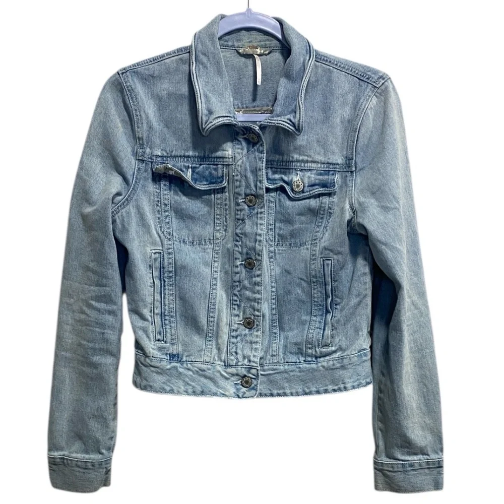 Free People Light Wash Cropped Denim Jacket Small - Picture 2 of 13